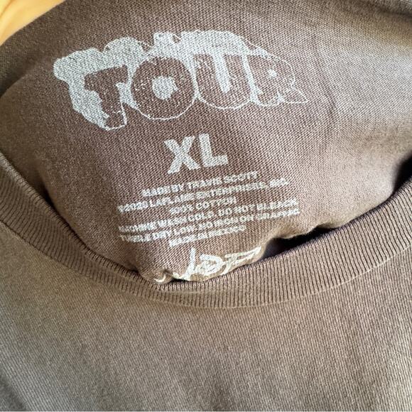 NEW Travis Scott Utopia VIP Tour tshirt - Picture 3 of 7